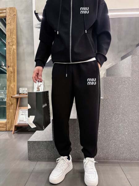 2025年12月29日秋冬新作Miumiu上下高品質人気商品...