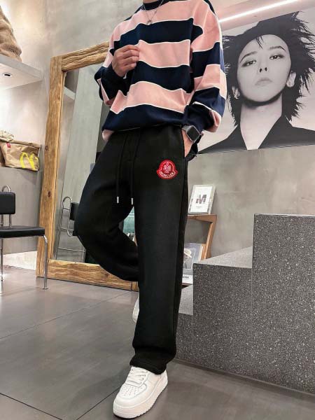 2025年12月29日秋冬新作Monclerスラックス高品質...