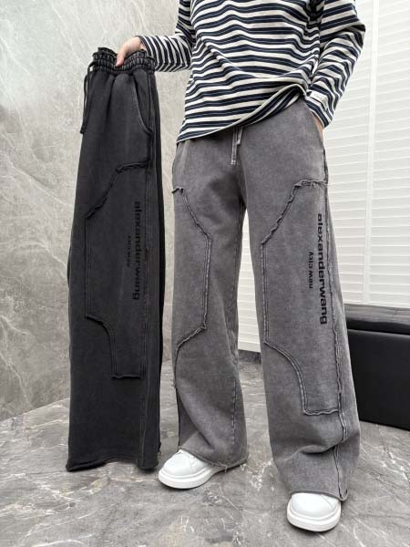 2025年12月30日新作Alexander Wangスラッ...