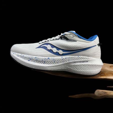 2026年1月9日入荷新品Saucony Triumph 21 N人気 スニーカー男女兼用/誕生日プレゼント/XH工場