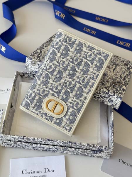 2026年1月13日新作高品質Dior財布 10 x 13.3cm /GQ工場
