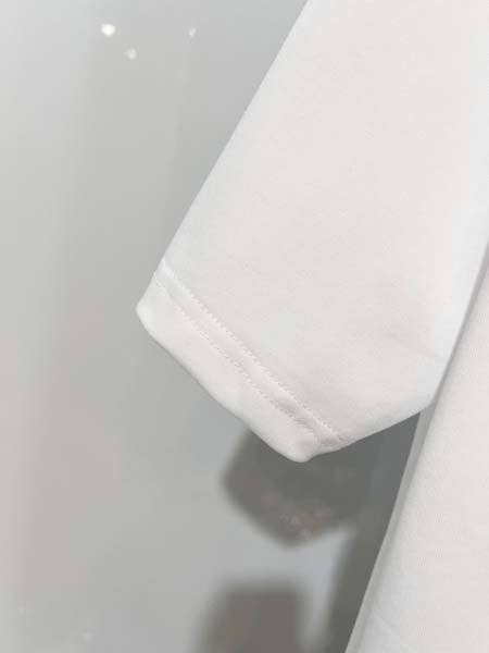 2026年1月27日新作Louis vuitton半袖 tシャツ高品質人気商品/誕生日プレゼント/FF工場