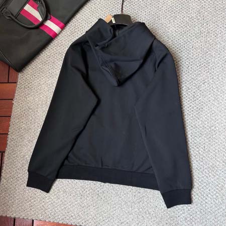 2026年1月28日入荷新作Burberry上下セット大人気 激安/zh工場