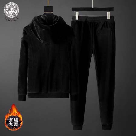 2026年1月28日入荷新作Versace上下セット大人気 激安/zh工場