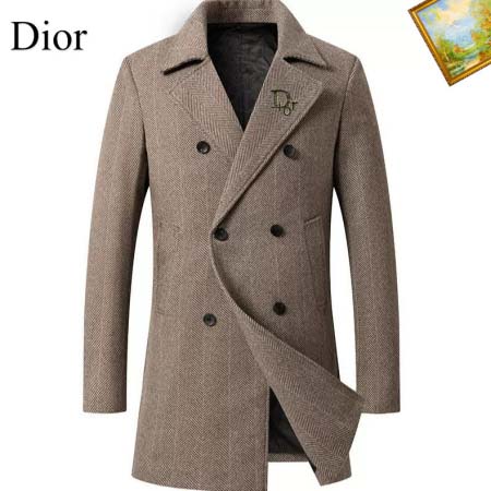 2026年1月4日Dior新作秋冬のダッフルコートに厚手のロ...