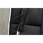 2026年1月9日MONCLER 新作 羽毛綿のベストJX工場