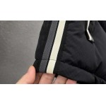 2026年1月9日MONCLER 新作 羽毛綿のベストJX工場