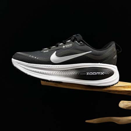 2026年1月9日入荷新品Nike Vomero 18人気 ...