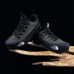 2026年1月9日入荷新品THE NORTH FACE人気 スニーカー男女兼用/誕生日プレゼント/XH工場