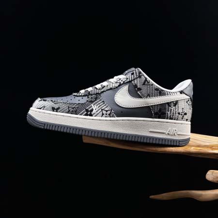 2026年1月10日入荷新品Nike Air Force 1...