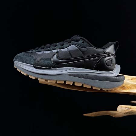 2026年1月10日入荷新品Sacai x NK Vapor...