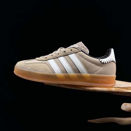 2026年1月10日入荷新品adidas originals...