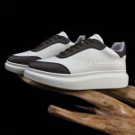 2026年1月10日入荷新品Alexander McQueen人気 スニーカー男女兼用/誕生日プレゼント/XH工場