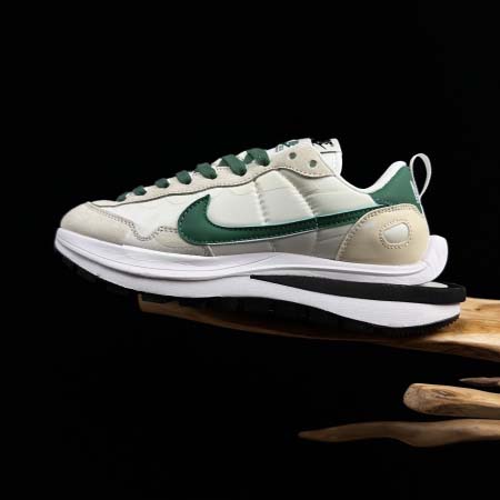 2026年1月10日入荷新品Sacai x Nike LDW...