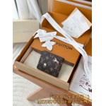 2026年1月13日新作高品質Louis Vuitton財布M27057  Monogram Forest 11.5 x 9 x 1.5/GQ工場