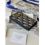 2026年1月13日新作 高品質Dior財布 10 x 13.3cm /GQ工場