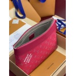 2026年1月14日新作高品質Louis VuittonバッグM12665/Monogram   Pochette Voyage 32 x 21 x 8  /GQ工場