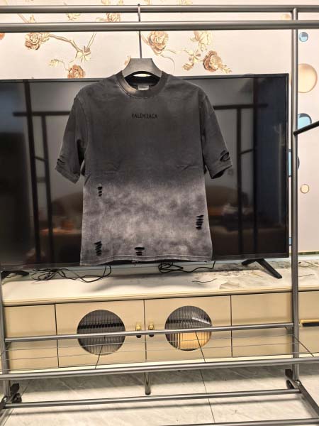 2026年1月16日新作Balenciaga半袖 tシャツ高...