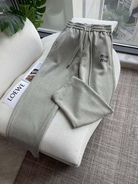 2026年1月20日新作miumiuスラックス高品質人気商品...