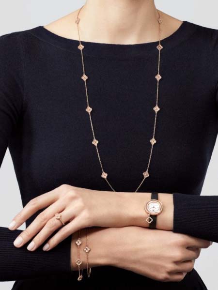 2026年2月1日入荷新品van cleef & arpelsブレスレットギフト/誕生日/記念品/アクセサリーxin工場