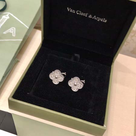 2026年2月1日入荷新品van cleef & arpelsピアスギフト/誕生日/記念品/アクセサリーxin工場