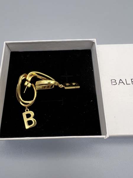 2026年2月3日入荷新品Balenciagaピアスギフト/誕生日/記念品/アクセサリーxin工場