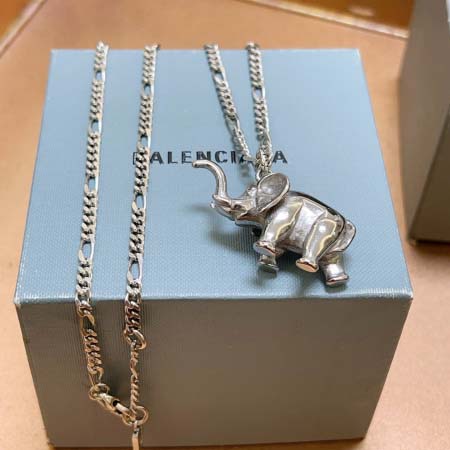 2026年2月3日入荷新品Balenciagaネックレスギフト/誕生日/記念品/アクセサリーxin工場