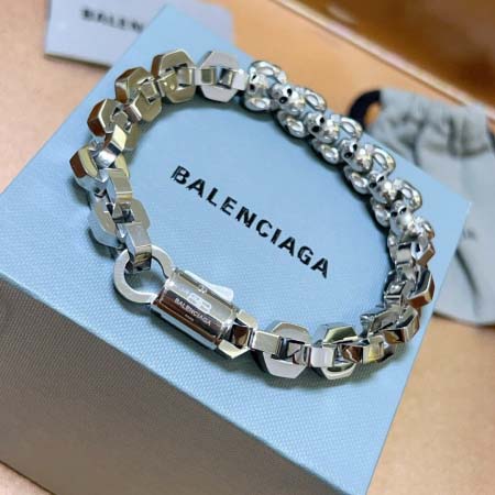 2026年2月3日入荷新品Balenciagaブレスレットギフト/誕生日/記念品/アクセサリーxin工場