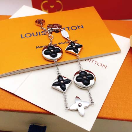 2026年2月3日入荷新品ルイヴィトンブレスレットギフト/誕生日/記念品/アクセサリーxin工場