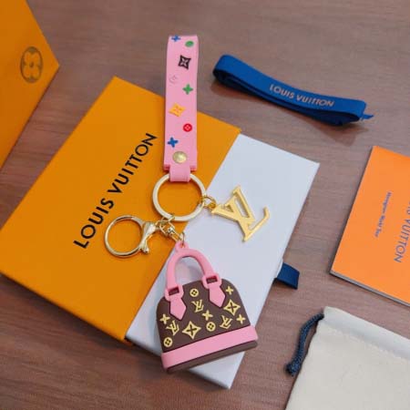 2026年2月3日入荷新品ルイヴィトン キーホルダー ギフト/誕生日/記念品/アクセサリーxin工場