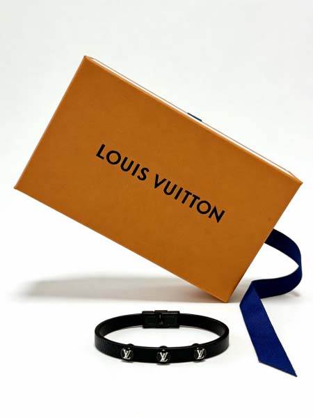 2026年2月3日入荷新品ルイヴィトンブレスレットギフト/誕生日/記念品/アクセサリーxin工場