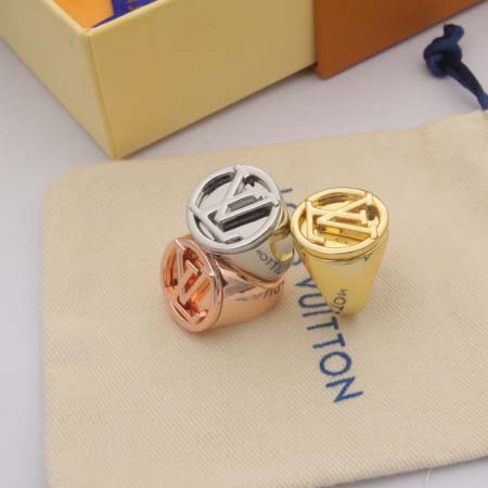 2026年2月3日入荷新品ルイヴィトン指輪ギフト/誕生日/記念品/アクセサリーxin工場