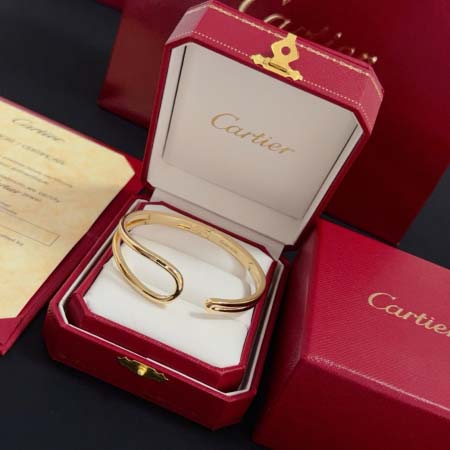 2026年2月3日入荷新品カルティエ腕輪/ブレスレットギフト/誕生日/記念品/アクセサリーxin工場