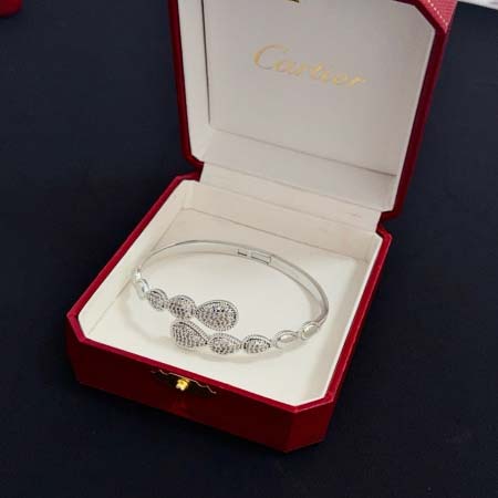 2026年2月3日入荷新品カルティエ腕輪/ブレスレットギフト/誕生日/記念品/アクセサリーxin工場