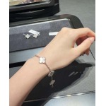2026年2月1日入荷新品van cleef & arpelsブレスレットギフト/誕生日/記念品/アクセサリーxin工場