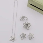 2026年2月1日入荷新品van cleef & arpelsネックレスギフト/誕生日/記念品/アクセサリーxin工場