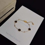 2026年2月1日入荷新品van cleef & arpelsブレスレットギフト/誕生日/記念品/アクセサリーxin工場