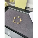 2026年2月1日入荷新品van cleef & arpelsブレスレットギフト/誕生日/記念品/アクセサリーxin工場