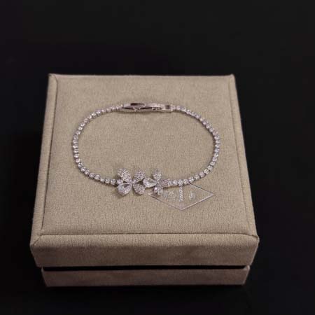 2026年2月1日入荷新品van cleef & arpel...