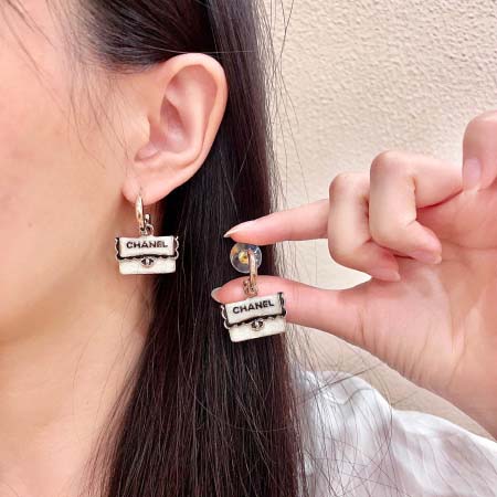 2026年2月2日入荷新品シャネルピアスギフト/誕生日/記念...