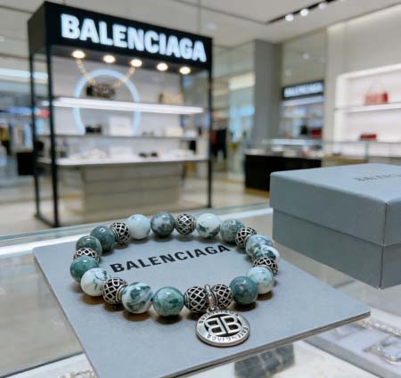 2026年2月3日入荷新品Balenciagaブレスレットギ...