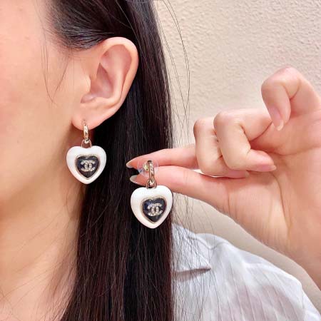 2026年2月3日入荷新品Chanelピアスギフト/誕生日/...