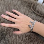 2026年2月3日入荷新品ルイヴィトンブレスレットギフト/誕生日/記念品/アクセサリーxin工場