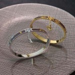 2026年2月3日入荷新品ルイヴィトンブレスレットギフト/誕生日/記念品/アクセサリーxin工場