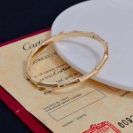 2026年2月4日入荷新品Cartier腕輪/ブレスレットギフト/誕生日/記念品/アクセサリーxin工場