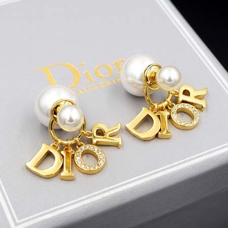 2026年2月5日入荷新品Diorピアスギフト/誕生日/記念...