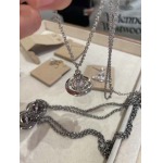 2026年2月5日入荷新品Vivienneネックレスギフト/誕生日/記念品/アクセサリーxin工場