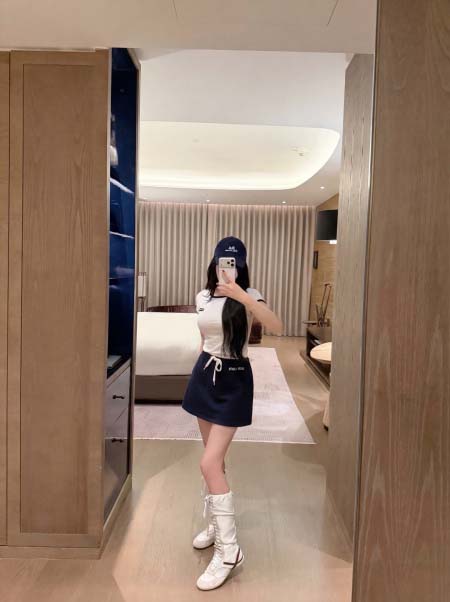 2026年4月9日入荷早春新作Miumiuセット女性用ファッション/誕生日プレゼント/贈り物 can工場