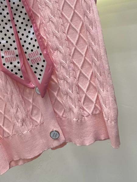 2026年4月9日入荷早春新作Miumiu女性用ファッション/誕生日プレゼント/贈り物 can工場