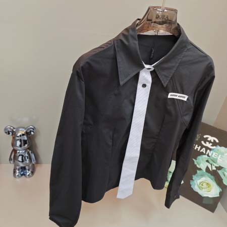 2026年4月9日入荷早春新作Miumiu女性用ファッション/誕生日プレゼント/贈り物 can工場